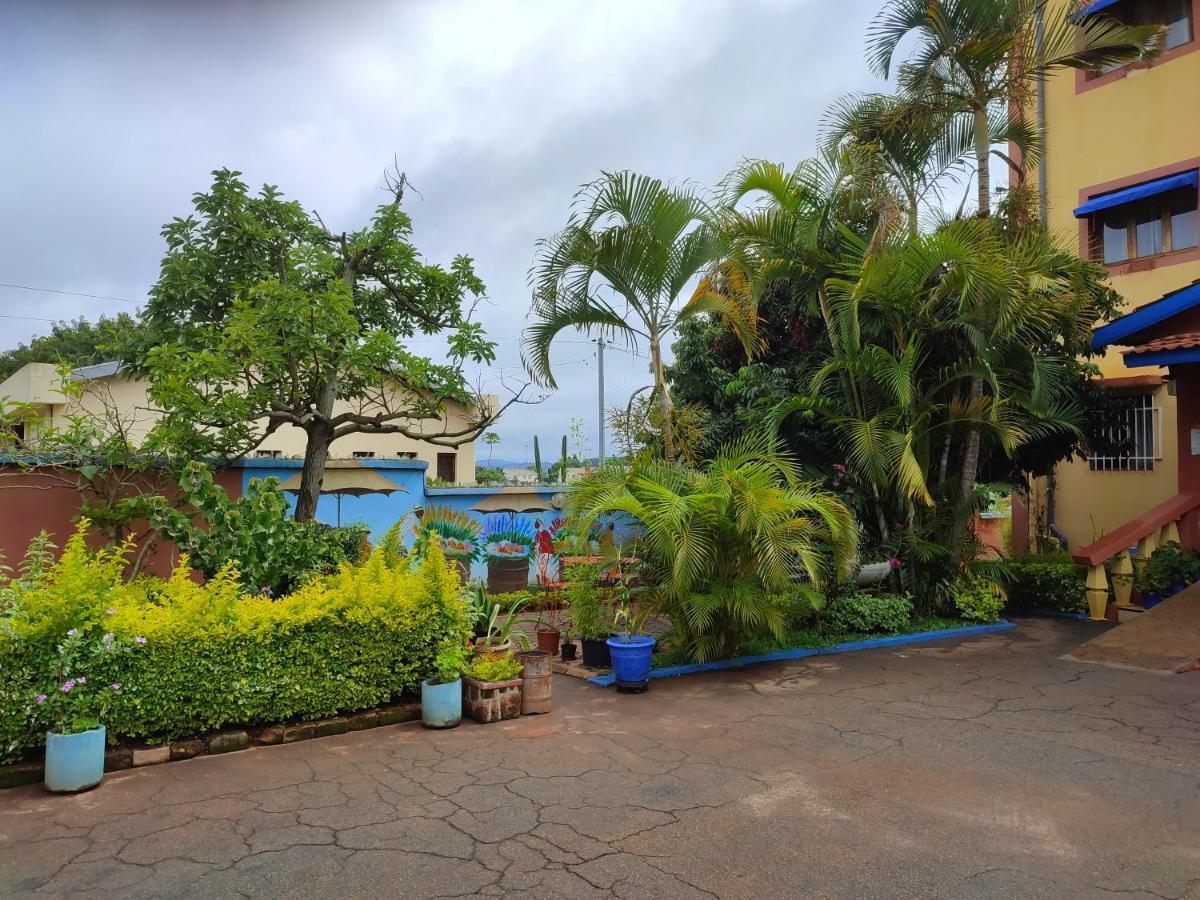 Hotel Ivato , Airport 塔那那利佛 外观 照片